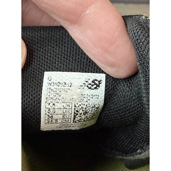 New Balance Fresh Foam X 1080 V12 Women’s Sz 7.5 B Black Running Shoes W1080B12 - Picture 7 of 7